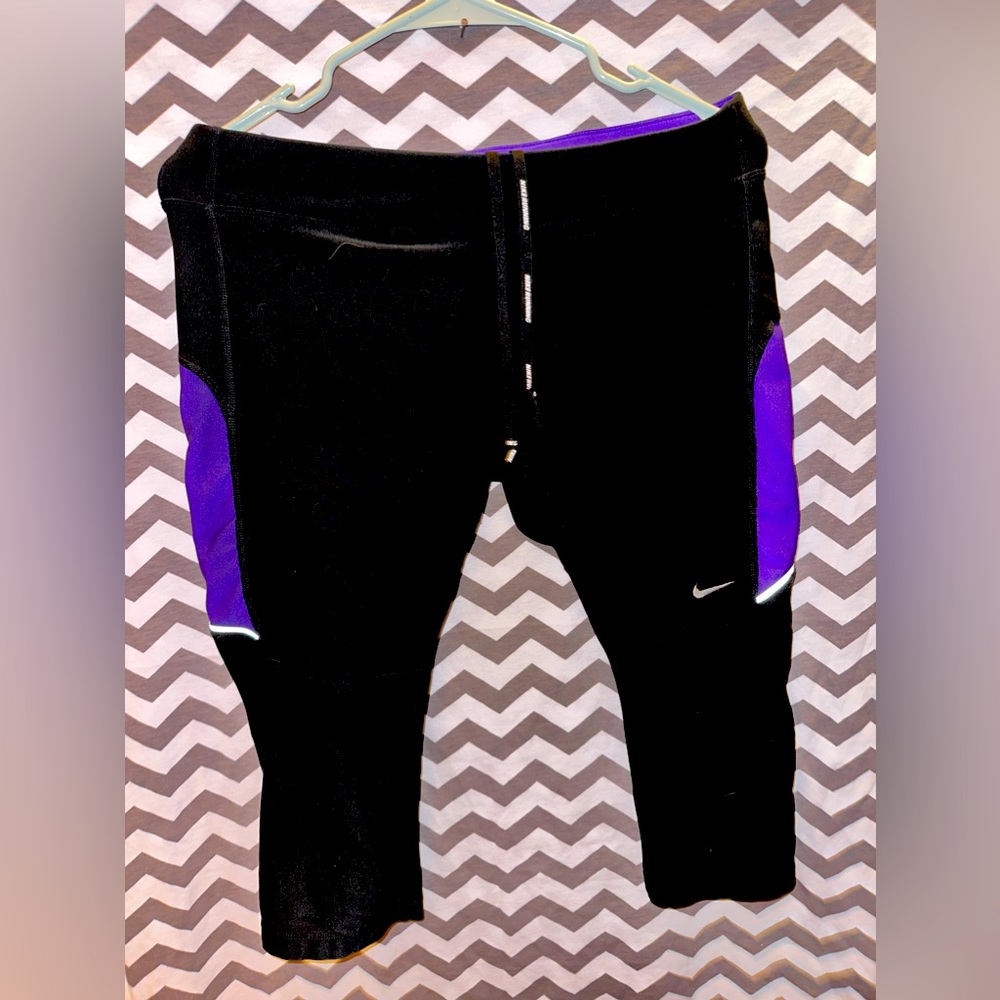 Nike dri-fit Capri active wear leggings